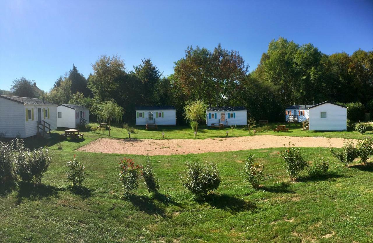 Camping Des Papillons Lalizolle Exterior photo